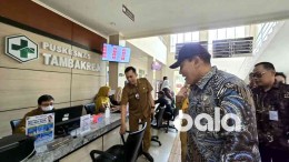 Anggota Komisi VII DPR RI Bambang Haryo Soekartono di Puskesmas Tambakrejo Surabaya