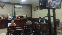 Suasana persidangan perkara dugaan korupsi kredit BRI di Pengadilan Tipikor Surabaya.