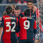 Para pemain Genoa merayakan gol ke gawang Juventus di Stadio Luigi Ferraris.