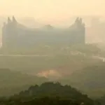 Kabut asap kebakaran hutan dan lahan menyelimuti kawasan Ibu Kota Nusantara hingga Istana Garuda tampak samar