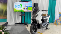 Motor listrik Polytron FOX 350 yang dipamerkan pada acara PLN UID Jawa Timur.