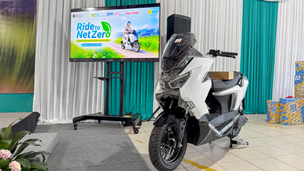 Motor listrik Polytron FOX 350 yang dipamerkan pada acara PLN UID Jawa Timur.